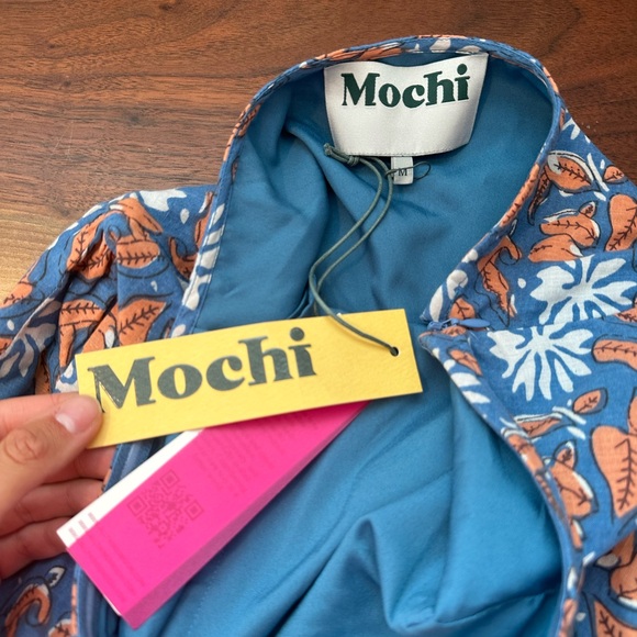 Mochi Crop Top - Picture 2 of 2